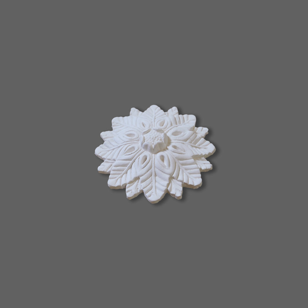 Edwardian Plaster Ceiling Rose. The Cornice Store London Collection. image 12